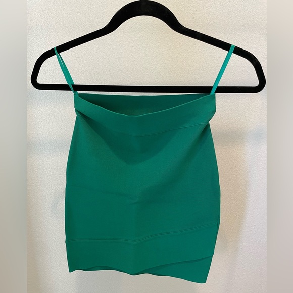 BCBGMaxazria Kelly Green Bandage Skirt - Picture 2 of 3